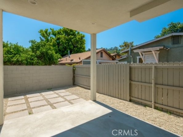 2672 Newell, Los Angeles CA 90039