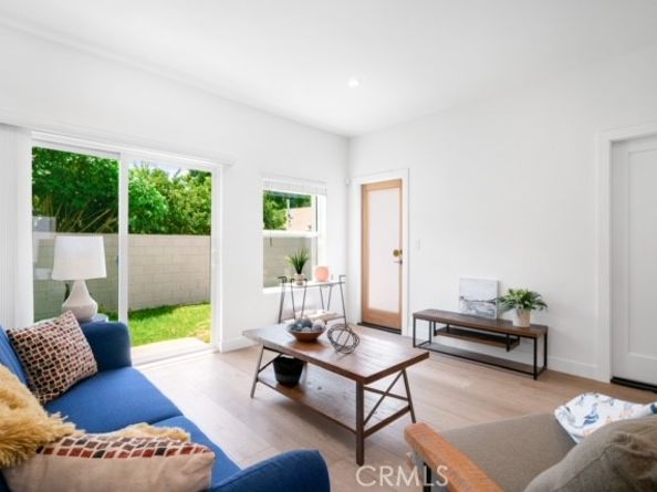 2672 Newell, Los Angeles CA 90039