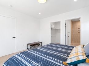 2672 Newell, Los Angeles CA 90039