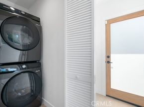 2672 Newell, Los Angeles CA 90039