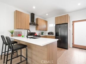 2672 Newell, Los Angeles CA 90039