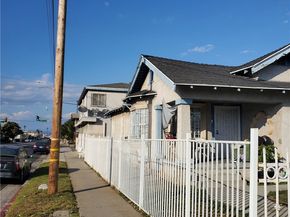 1353 1353 W 90th, Los Angeles CA 90044