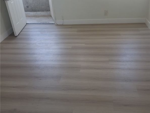 1353 1353 W 90th, Los Angeles CA 90044