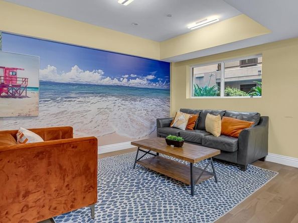 2939 Leeward Avenue #512, Los Angeles CA 90005