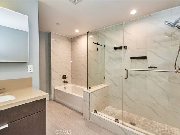 2939 Leeward Avenue #512, Los Angeles CA 90005