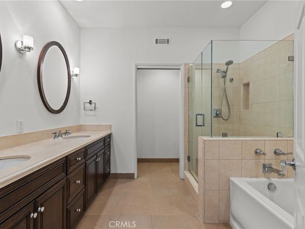 1601 Hilts Avenue 3, Los Angeles CA 90024