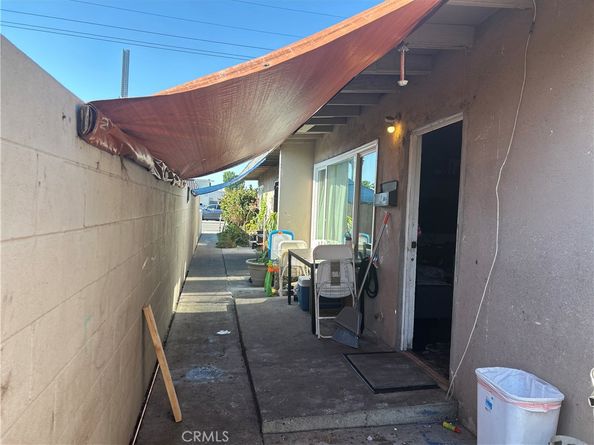 2718 W Mcfadden Avenue, Santa Ana CA 92704