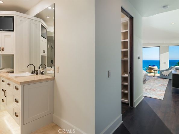 26 S La Senda Drive, Laguna Beach CA 92651