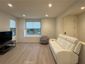 110 Sunnyside, Irvine CA 92618