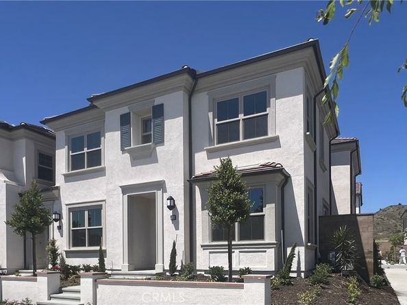 110 Sunnyside, Irvine CA 92618