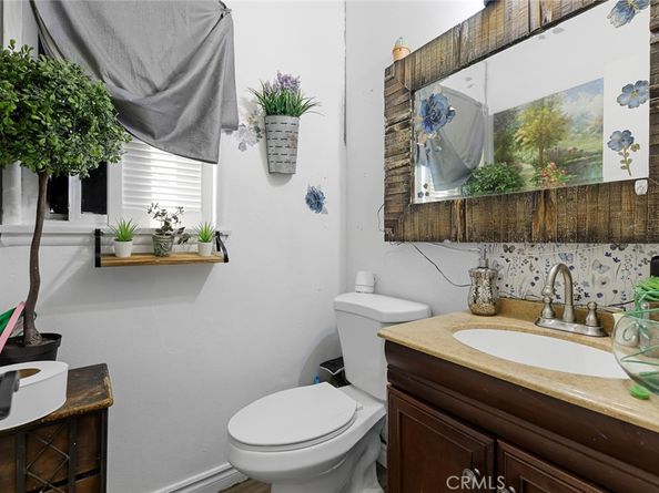 2005 W 11th Street, Santa Ana CA 92703