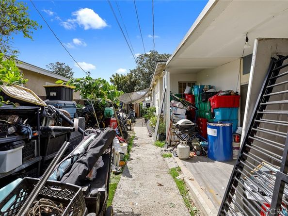 2005 W 11th Street, Santa Ana CA 92703