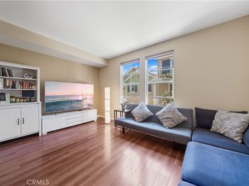 414 Silk Tree
