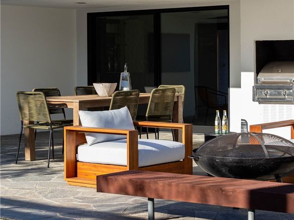 1001 Nottingham Road, Newport Beach CA 92660