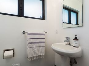 1001 Nottingham Road, Newport Beach CA 92660