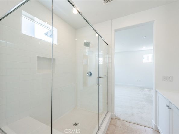 363 Proctor, Irvine CA 92618