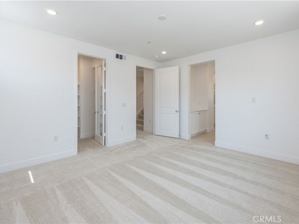 363 Proctor, Irvine CA 92618