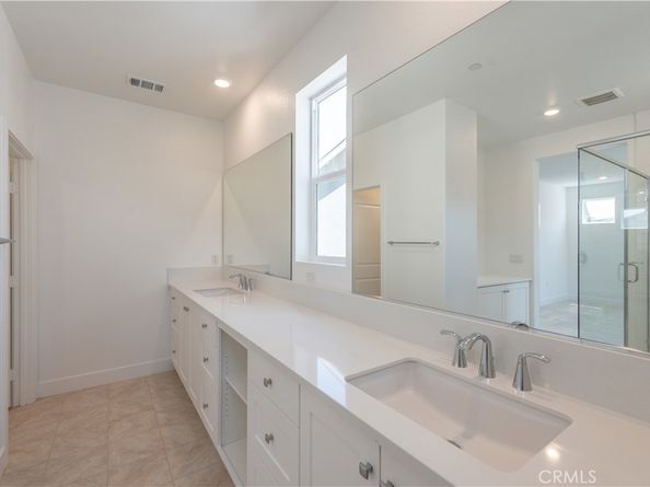 363 Proctor, Irvine CA 92618