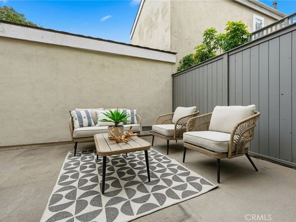 19701 Seacliff Lane, Huntington Beach CA 92648