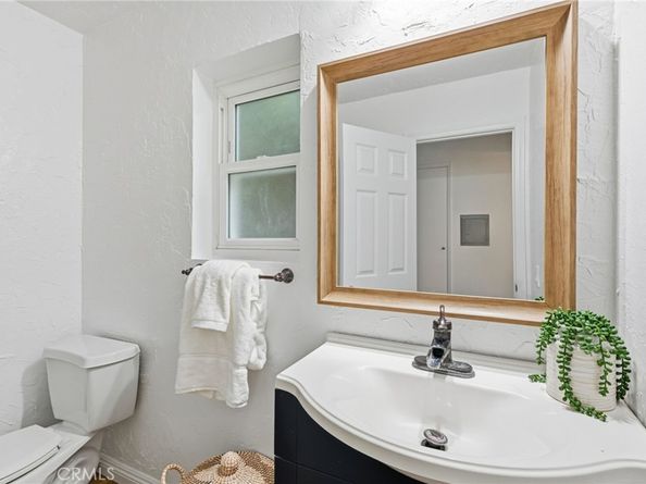 19701 Seacliff Lane, Huntington Beach CA 92648