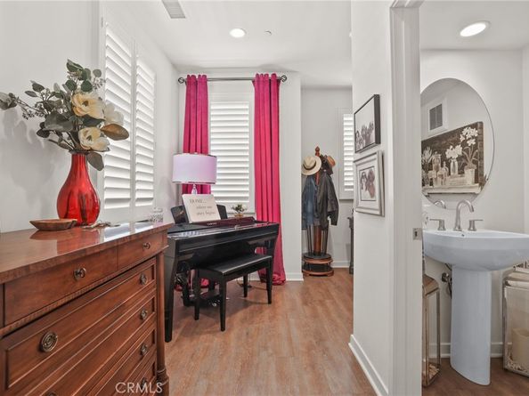 41 Fuchsia, Lake Forest CA 92630