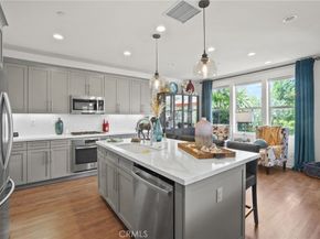 41 Fuchsia, Lake Forest CA 92630