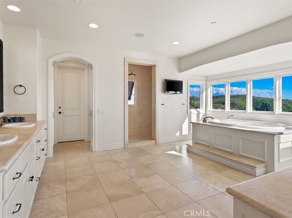 6 Windemere Court, Newport Coast CA 92657