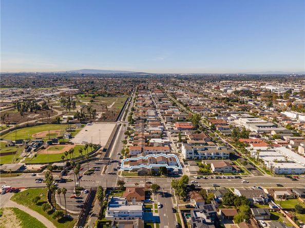 4461 Farquhar Avenue, Los Alamitos CA 90720