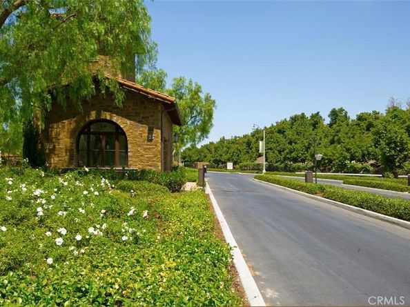 101 Homecoming, Irvine CA 92602