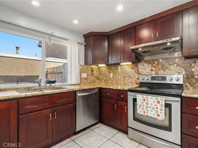26 Helena 69, Irvine CA 92604