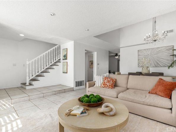 26 Helena 69, Irvine CA 92604