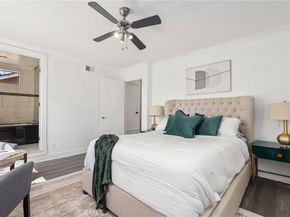 26 Helena 69, Irvine CA 92604