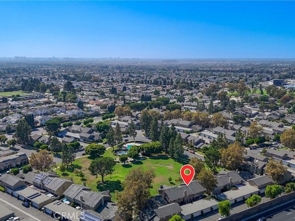 26 Helena 69, Irvine CA 92604