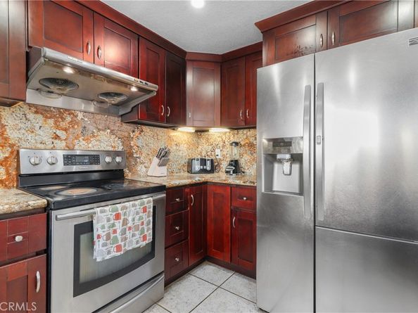 26 Helena 69, Irvine CA 92604