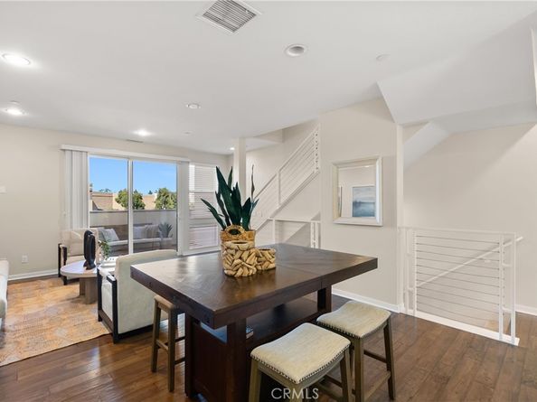617 W 17th, Costa Mesa CA 92627
