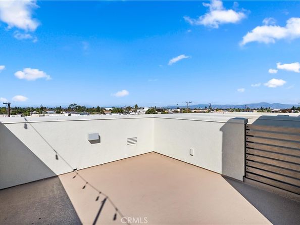 617 W 17th, Costa Mesa CA 92627