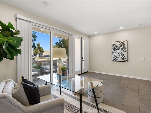 617 W 17th, Costa Mesa CA 92627