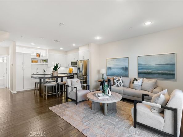 617 W 17th, Costa Mesa CA 92627