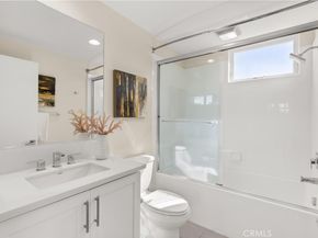 617 W 17th, Costa Mesa CA 92627