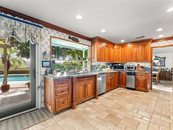 21642 Montbury, Lake Forest CA 92630