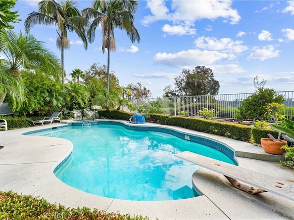 21642 Montbury, Lake Forest CA 92630