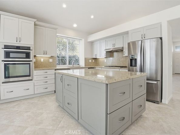 2071 Crescent, Signal Hill CA 90755