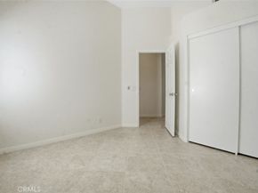 2071 Crescent, Signal Hill CA 90755