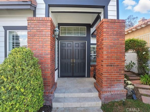 2071 Crescent, Signal Hill CA 90755