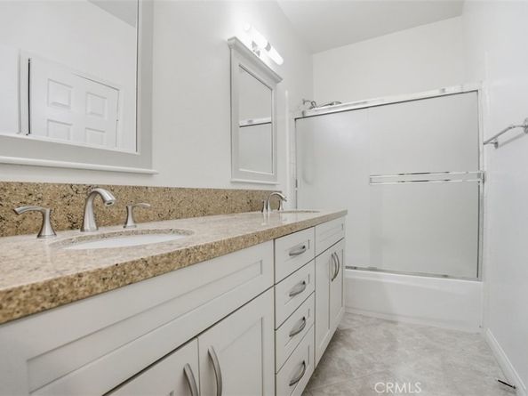 2071 Crescent, Signal Hill CA 90755