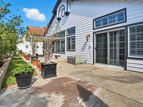 2071 Crescent, Signal Hill CA 90755