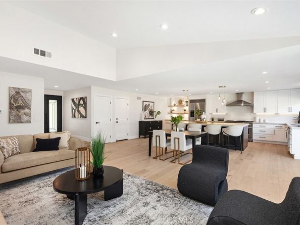 27641 Ruisenor, Mission Viejo CA 92692