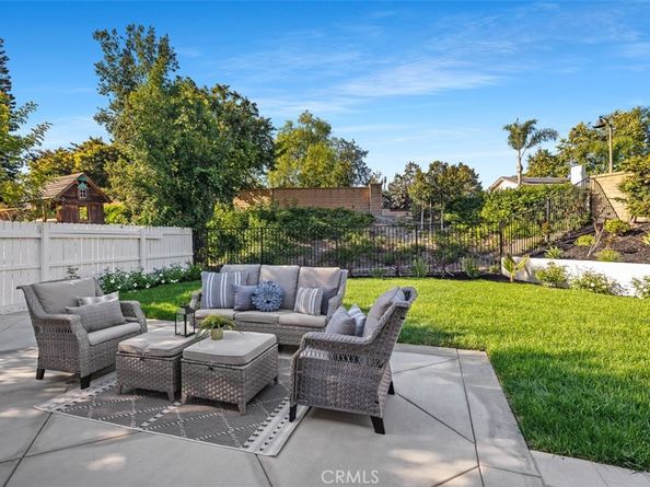 27641 Ruisenor, Mission Viejo CA 92692