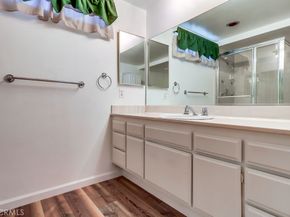 2722 E 20th Street 104, Signal Hill CA 90755