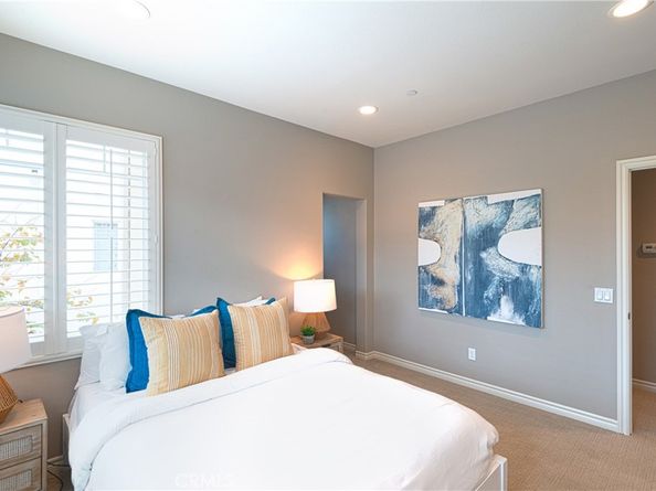 120 Mongoose, Irvine CA 92618